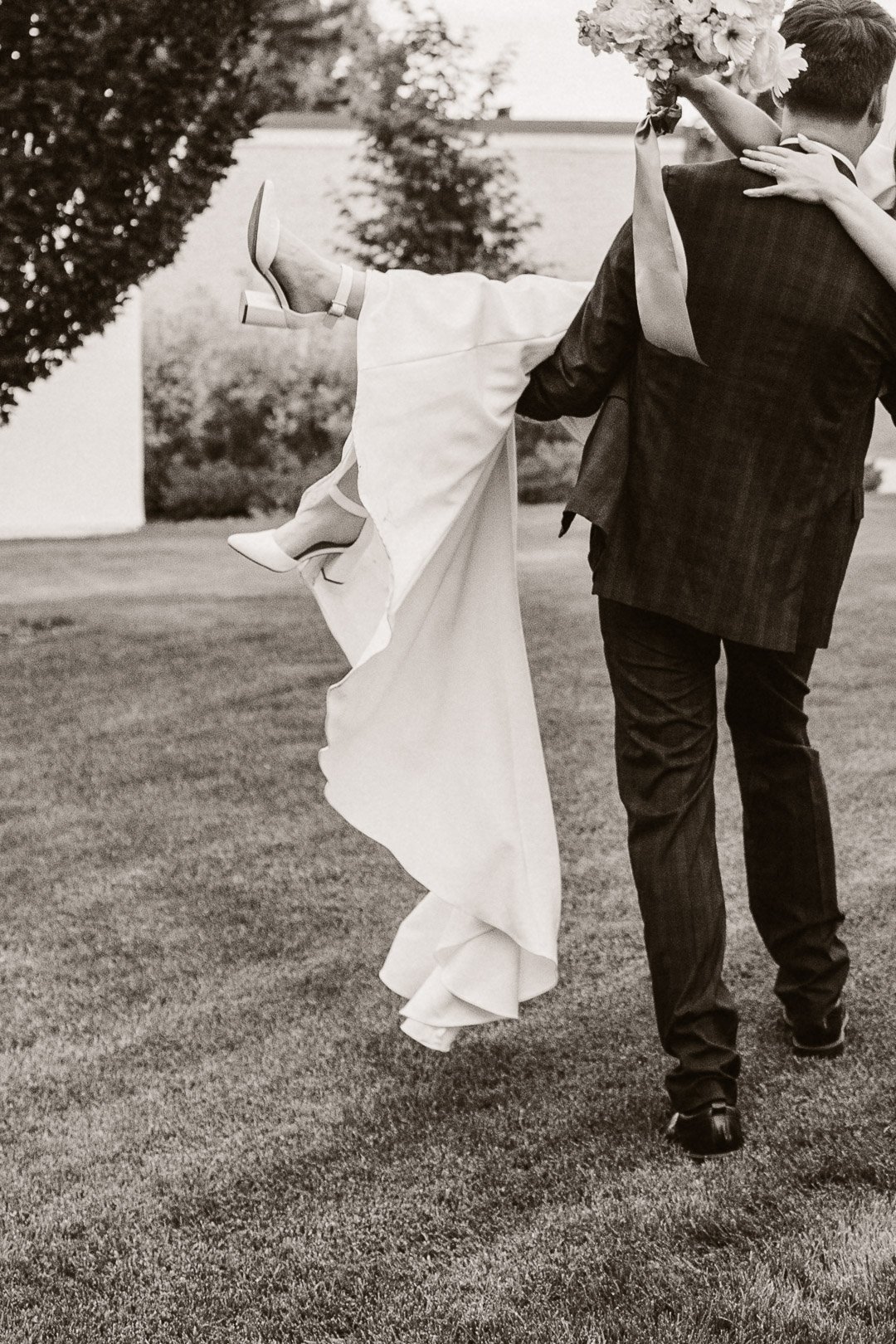 timeless arizona wedding photographer in Tucson